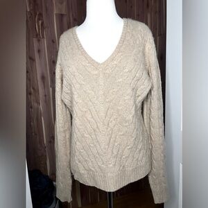 Cashmere v neck sweater
